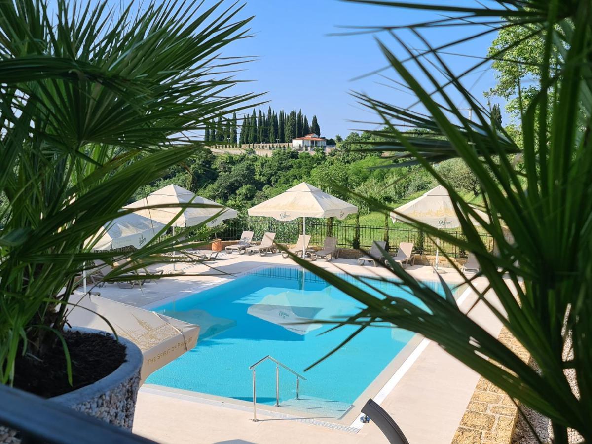 Hotel Stara Sola - Oleander Resort Korte المظهر الخارجي الصورة