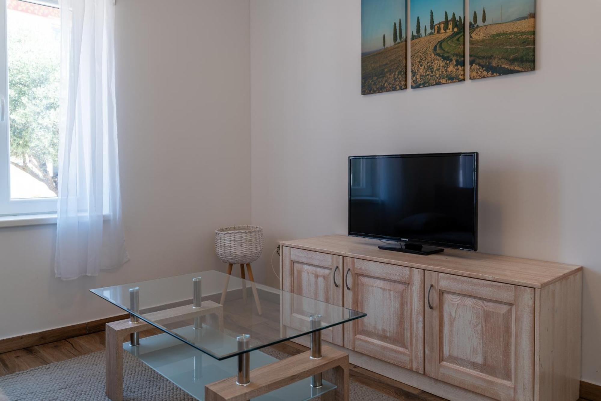 Hotel Stara Sola - Oleander Resort Korte المظهر الخارجي الصورة